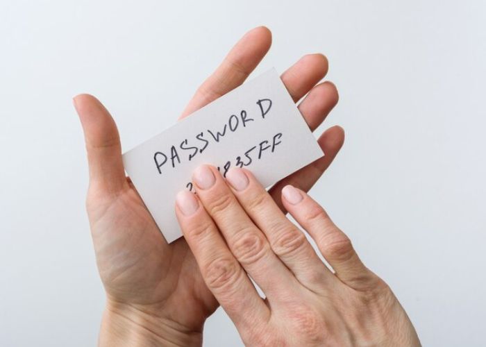 contoh password